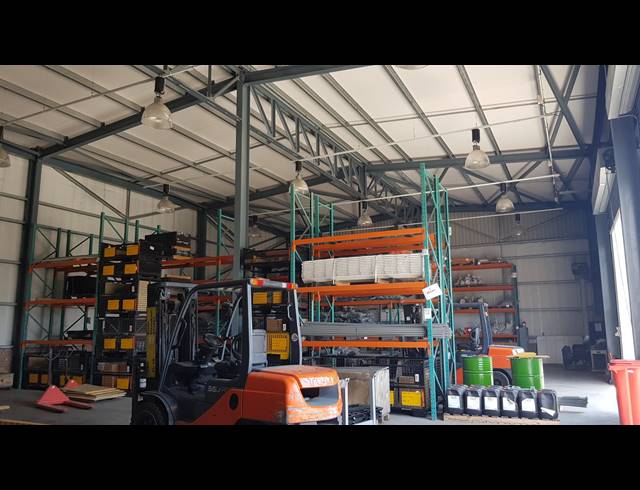 658M² FACTORY TO LET IN BLACKHEATH INDUSTRIAL